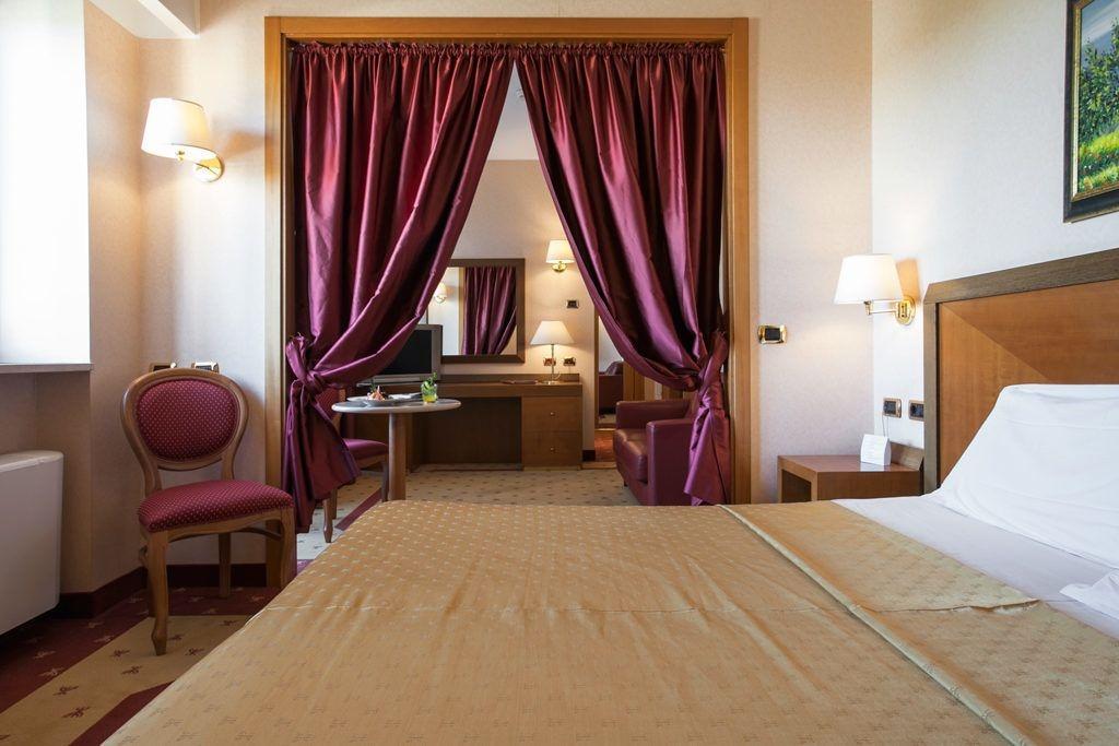 Grand Hotel La Chiusa Di Chietri ألبيروبيللو المظهر الخارجي الصورة