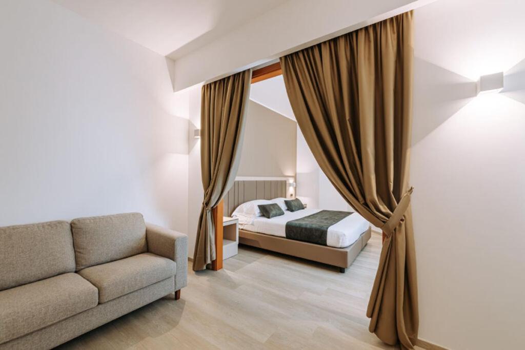 Grand Hotel La Chiusa Di Chietri ألبيروبيللو المظهر الخارجي الصورة